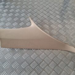 Aizmugurējas salona statnes apdare priekš BMW 6 E63 645 2004