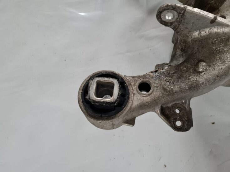 Aizmugurējais tilts/Aizmugurējais šķērsnis priekš BMW 6 E63 645 2004