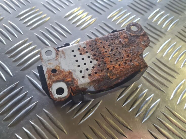 Antenas pastiprinātāja bloks priekš VW GOLF 5 2004