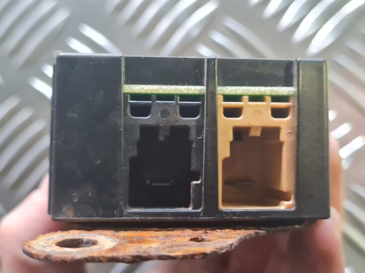 Antenas pastiprinātāja bloks priekš VW GOLF 5 2004
