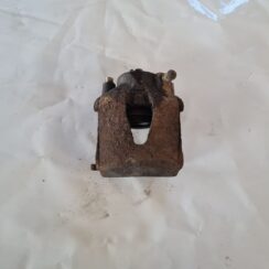 Priekšējais kreisais suports priekš VW GOLF 5 2004