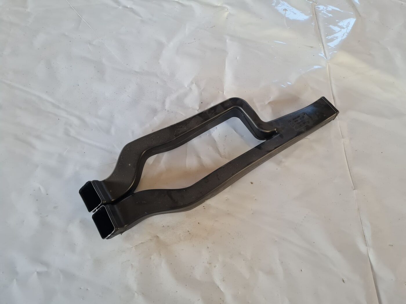 Salona gaisa vads priekš VW GOLF 5 2004 1 Salona gaisa vads priekš VW GOLF 5 2004