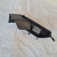 Aizmugures plaukta turētājs priekš VW GOLF 5 2004