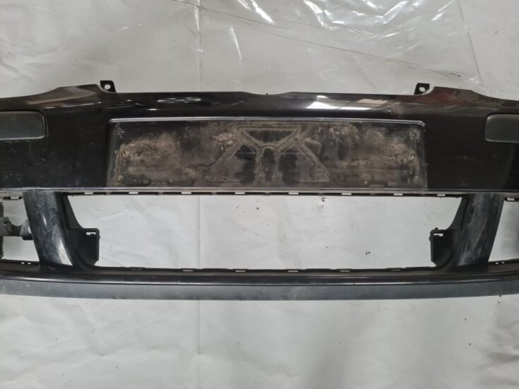 Priekšējais buferis priekš VW GOLF 5 2004