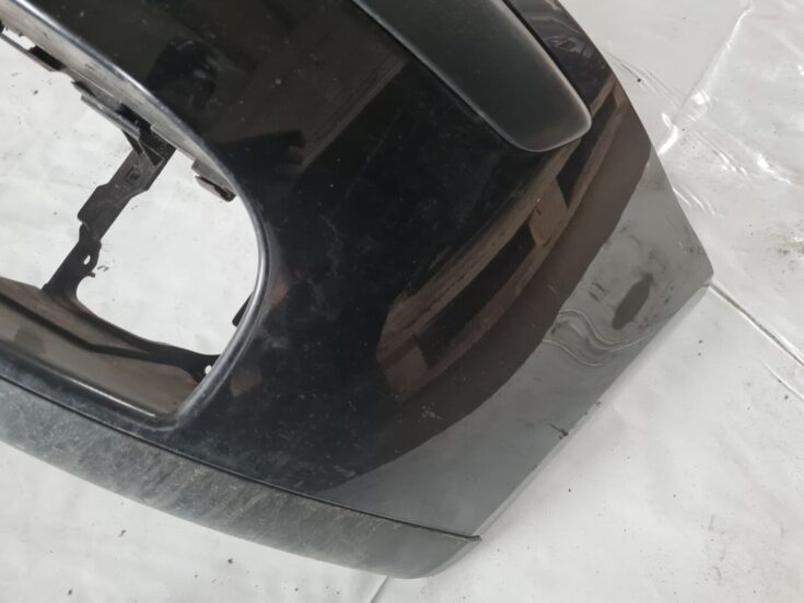 Priekšējais buferis priekš VW GOLF 5 2004