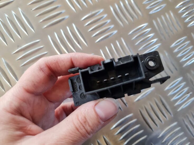 Salona ventilatora rezistors priekš CITROEN BERLINGO 2014