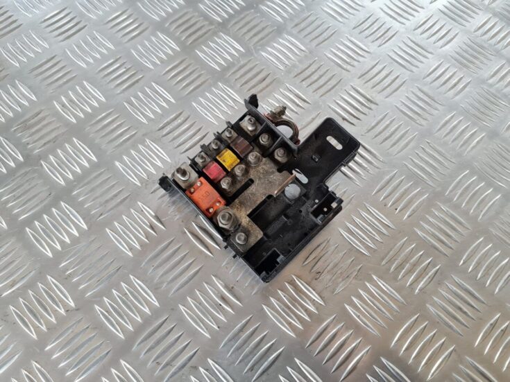 Drošinātāju bloks priekš FIAT STILO 2003