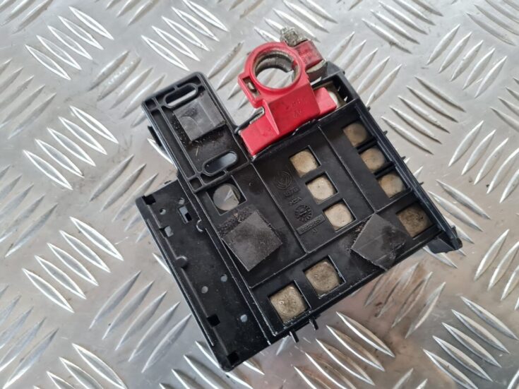 Drošinātāju bloks priekš FIAT STILO 2003
