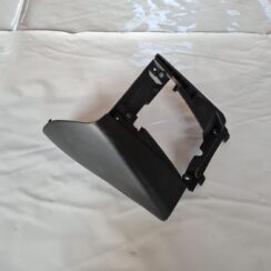 Mērinstrumentu paneļa sānu apdare priekš FIAT STILO 2003