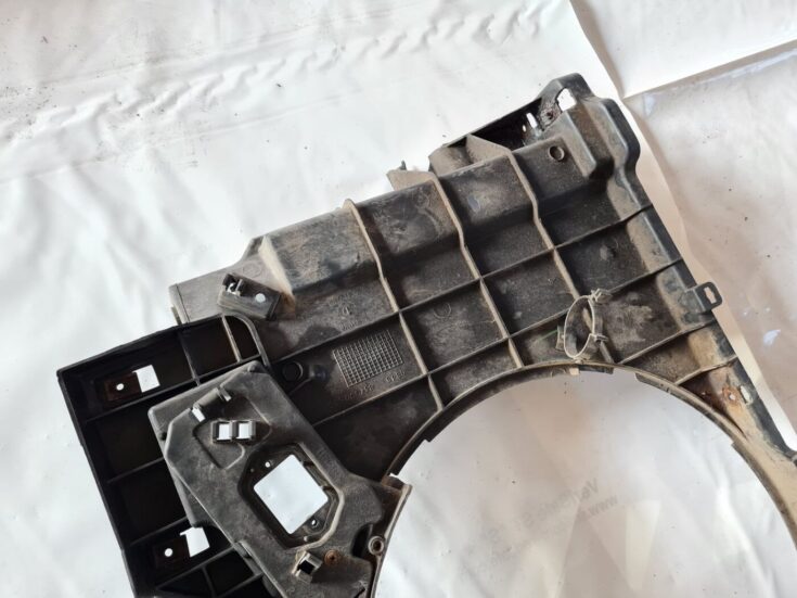 Dzesēšanas radiatora ventilatora korpuss priekš FIAT STILO 2003