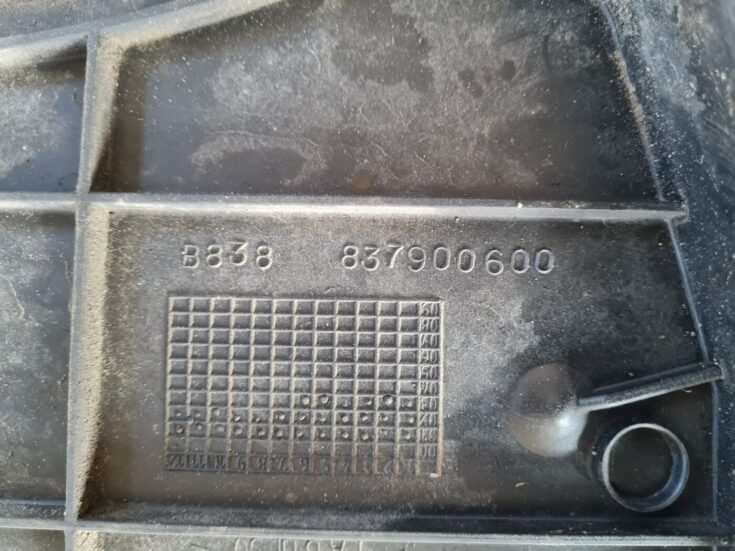 Dzesēšanas radiatora ventilatora korpuss priekš FIAT STILO 2003