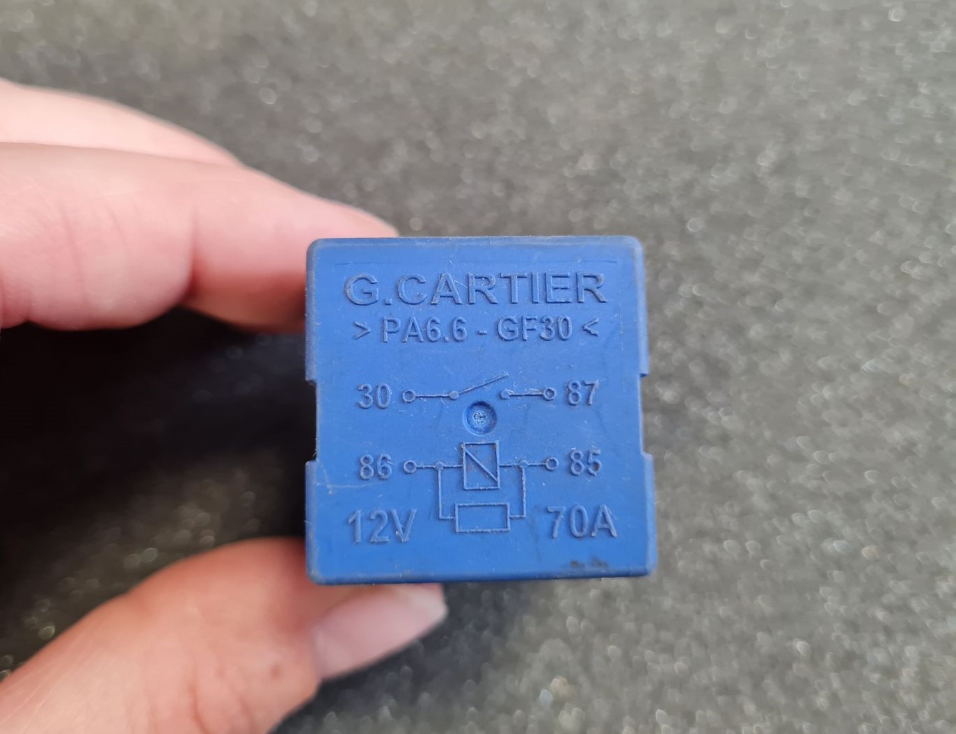 Drošinātāju releja priekš RENAULT 4 Drošinātāju releja priekš RENAULT