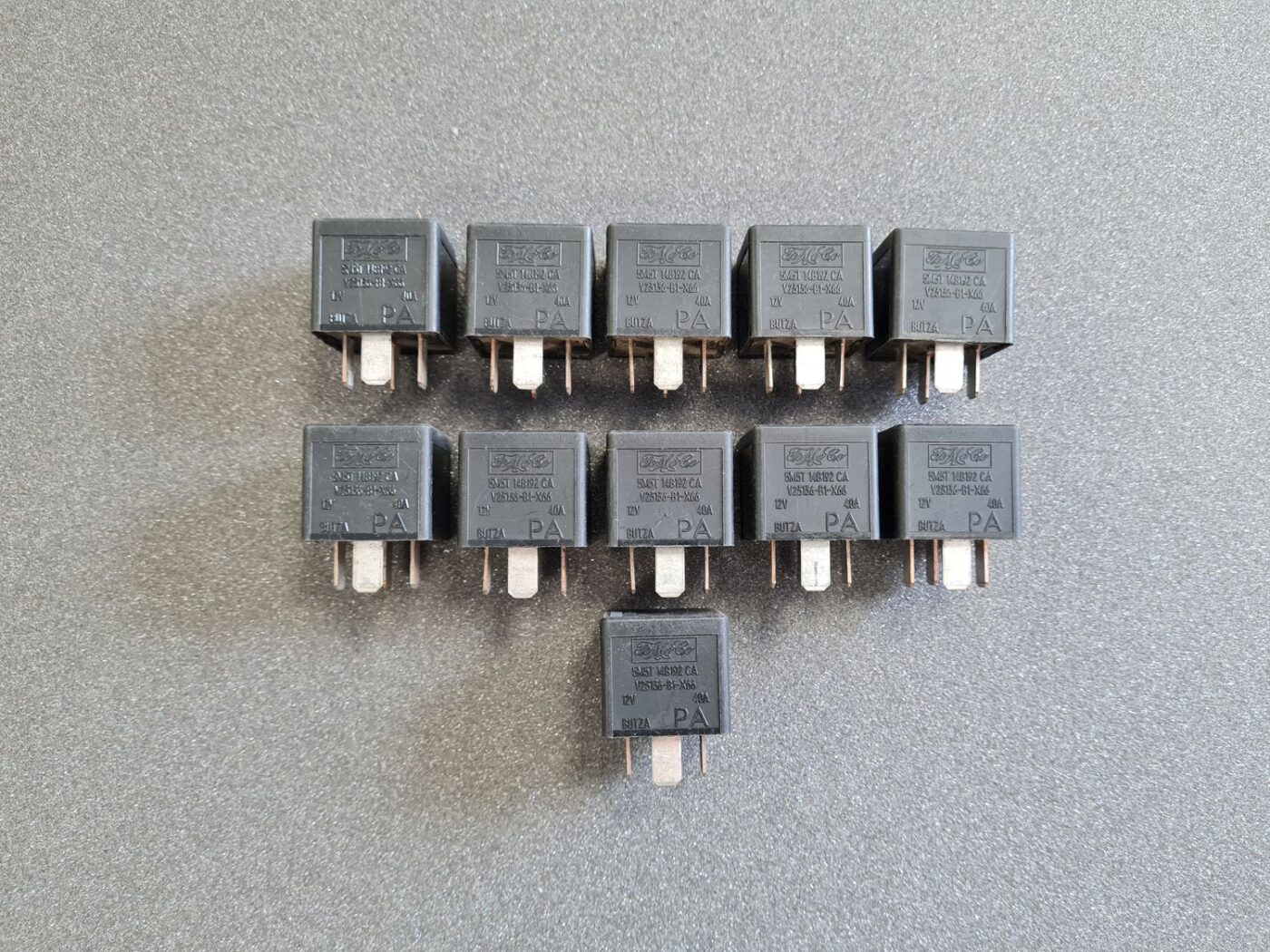 Drošinātāju releja priekš FORD 1 Drošinātāju releja priekš FORD