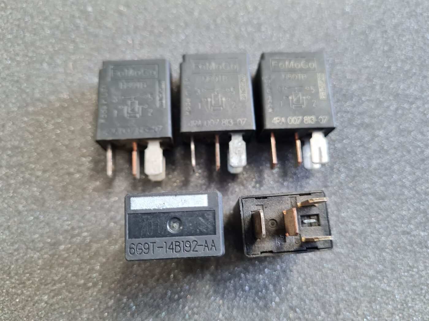 Drošinātāju releja priekš VOLVO 3 Drošinātāju releja priekš VOLVO