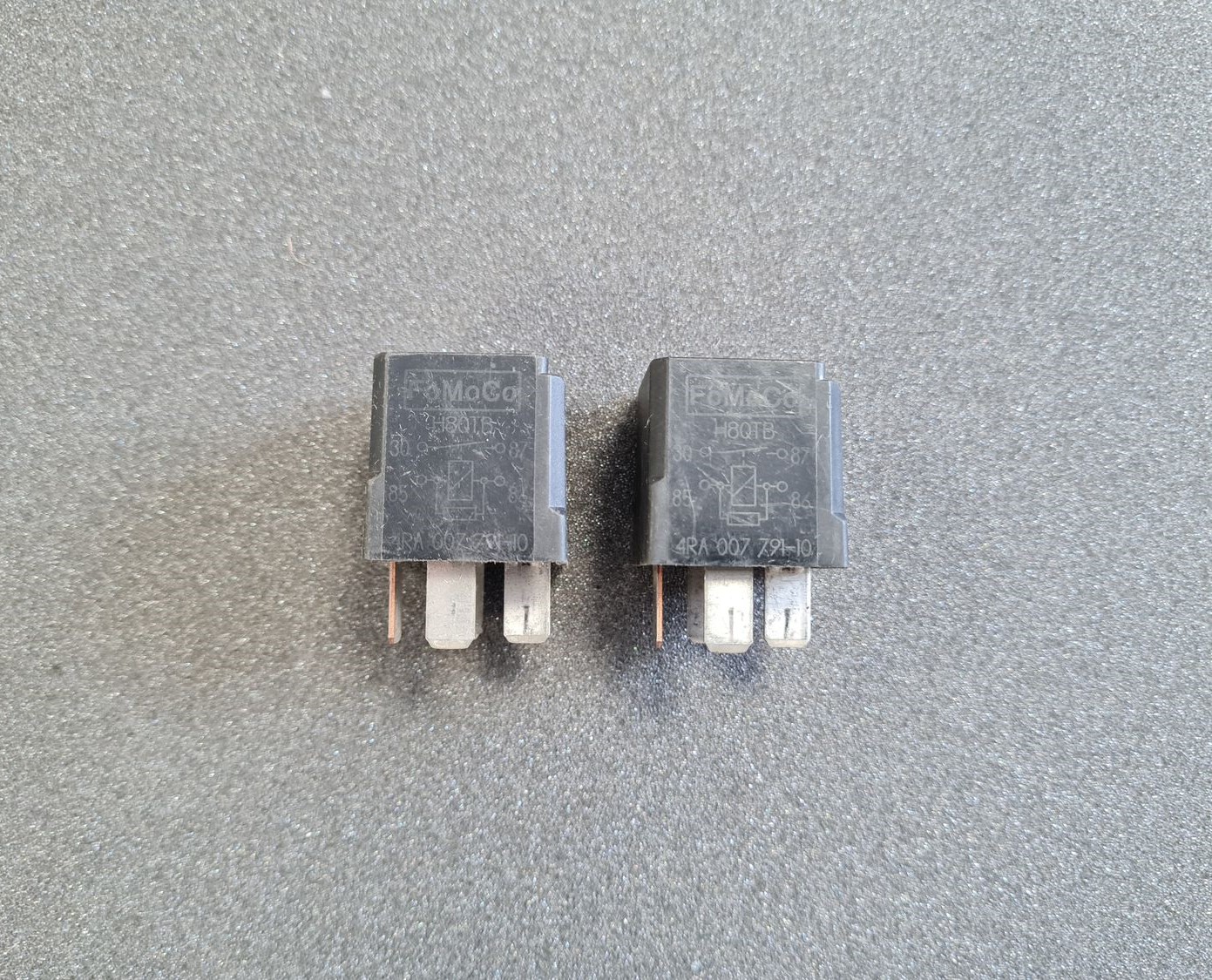 Drošinātāju releja priekš VOLVO 1 Drošinātāju releja priekš VOLVO