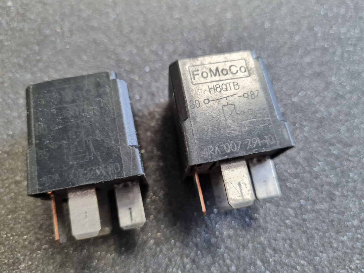 Drošinātāju releja priekš VOLVO 2 Drošinātāju releja priekš VOLVO