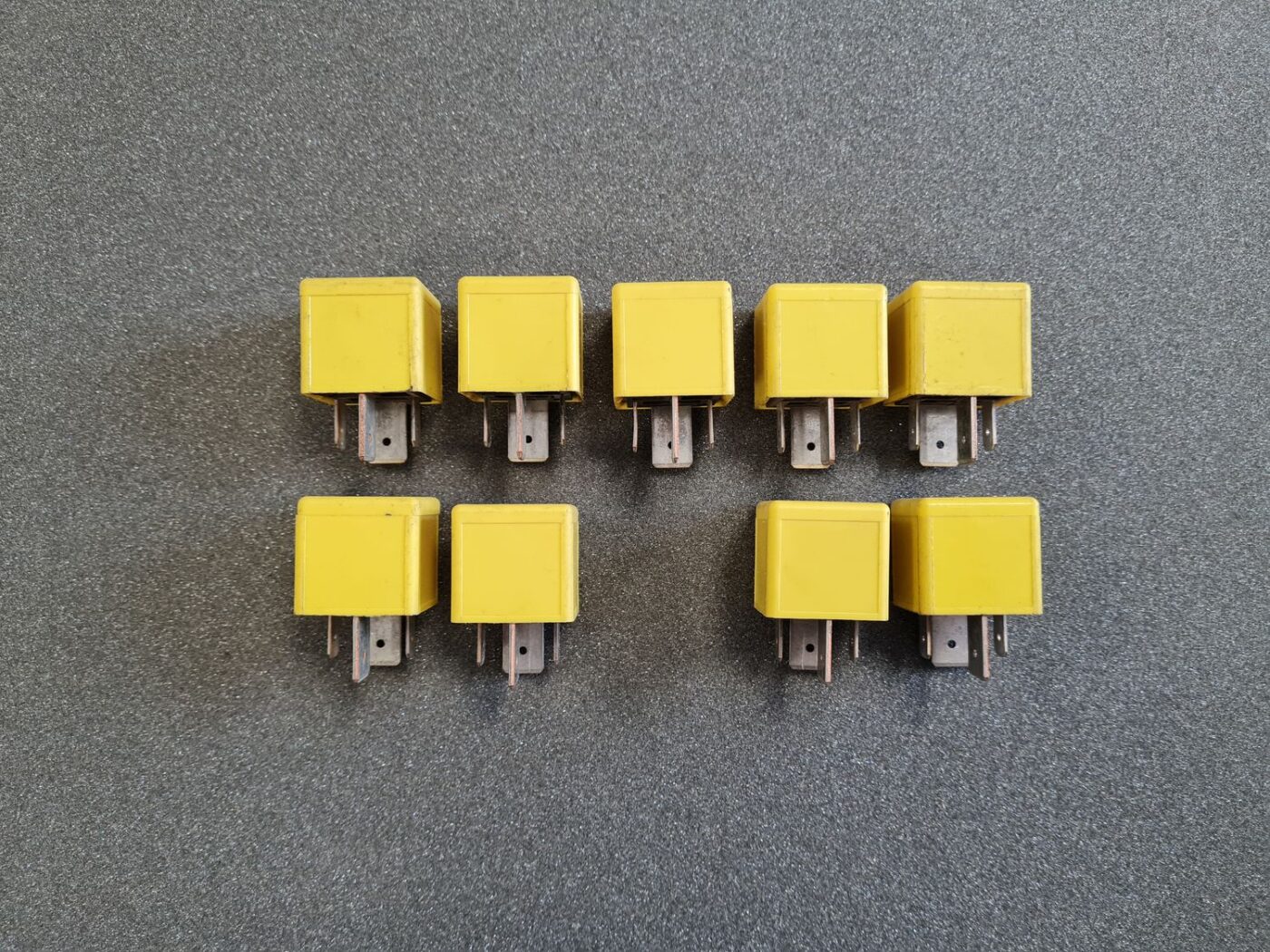 Drošinātāju releja priekš OPEL 1 Drošinātāju releja priekš OPEL