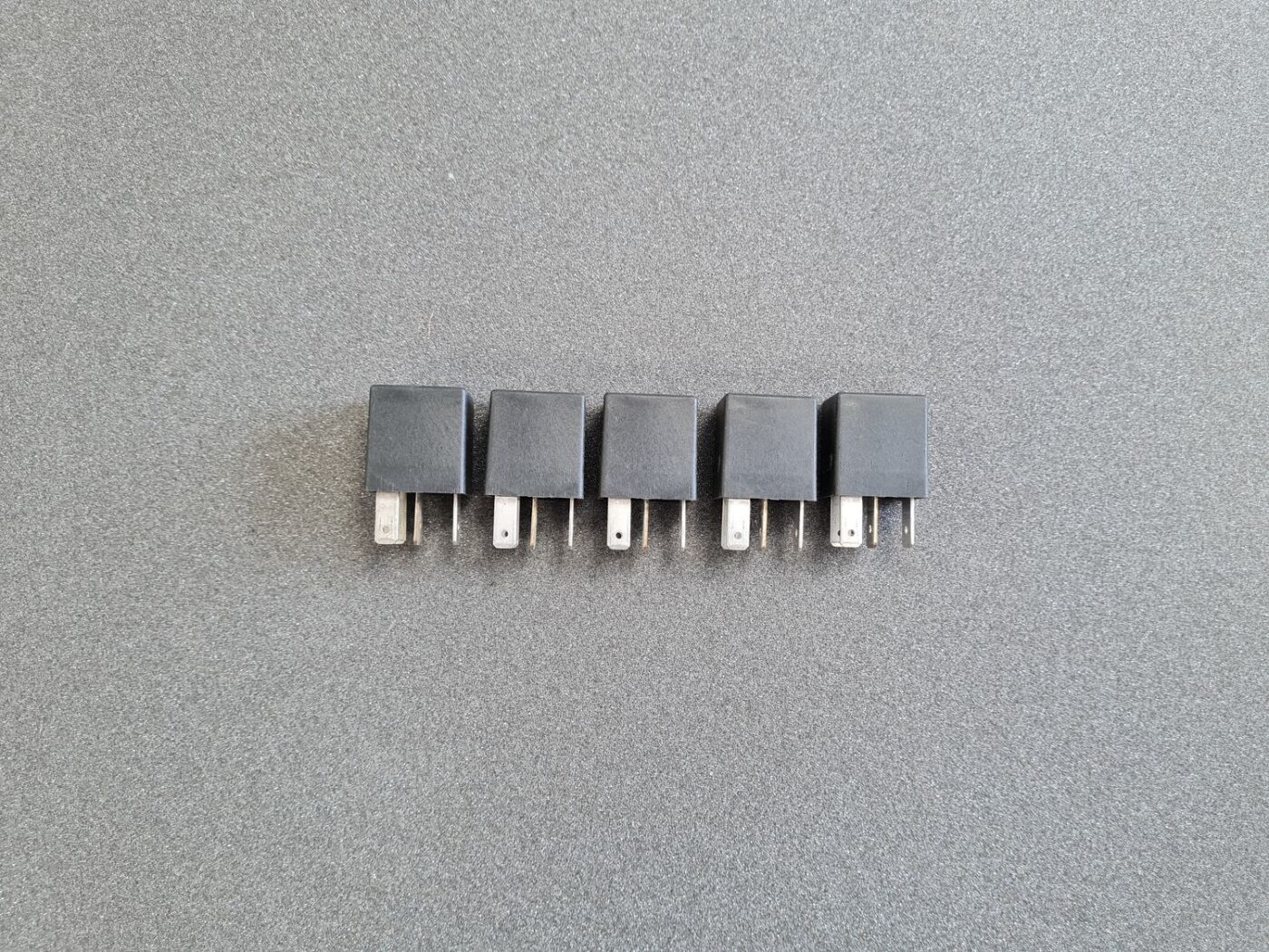 Drošinātāju releja priekš OPEL 1 Drošinātāju releja priekš OPEL