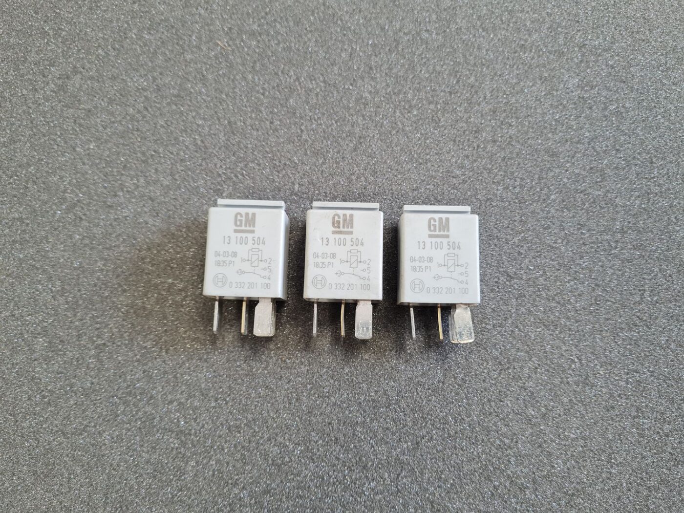 Drošinātāju releja priekš OPEL 1 Drošinātāju releja priekš OPEL