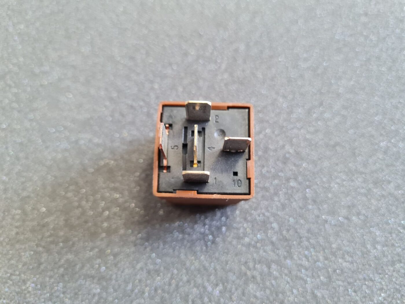 Drošinātāju releja priekš OPEL 3 Drošinātāju releja priekš OPEL