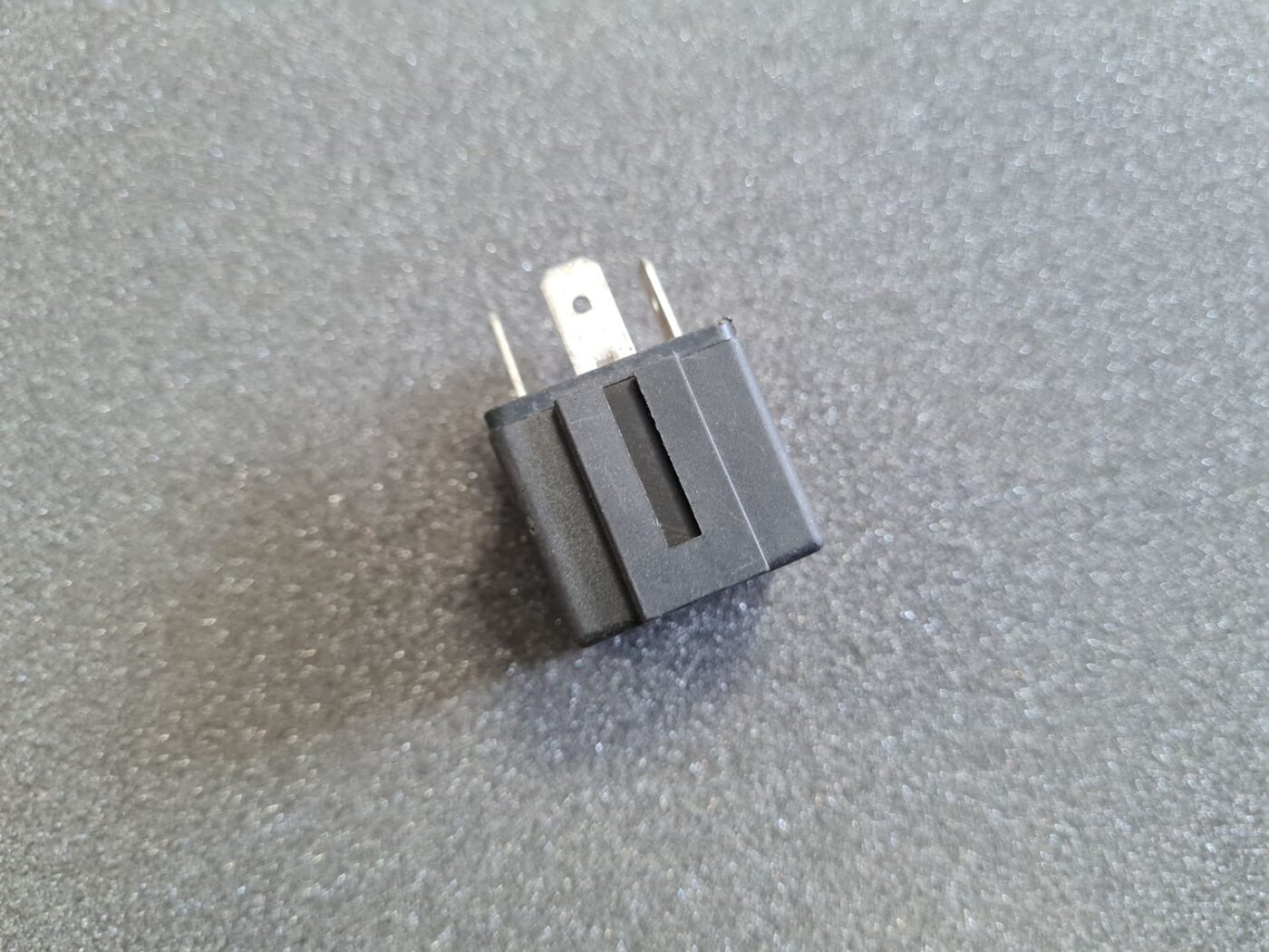 Drošinātāju releja priekš Chrysler Voyager 4 Drošinātāju releja priekš Chrysler Voyager