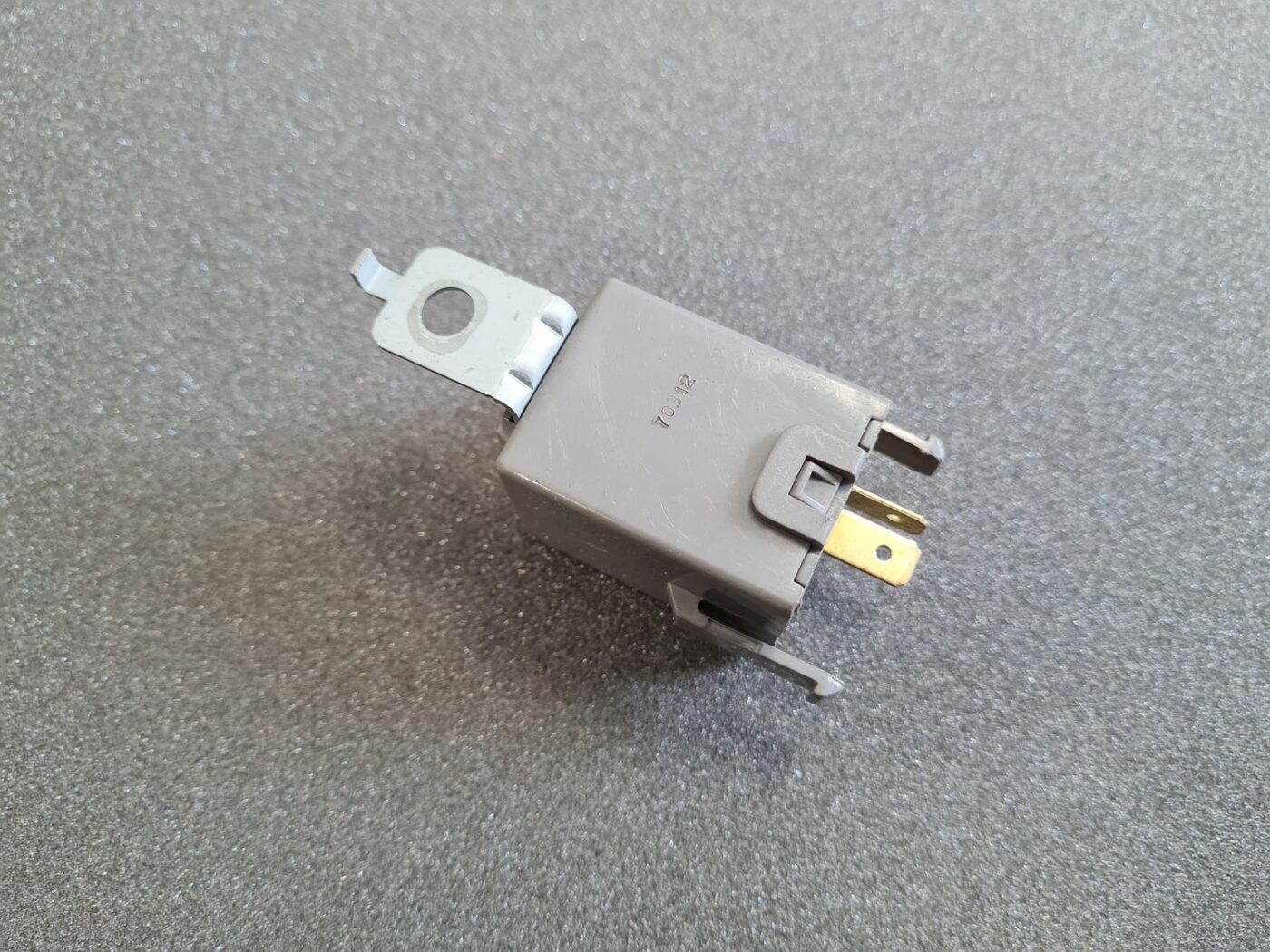 Drošinātāju releja priekš Hyundai, KIA 3 Drošinātāju releja priekš Hyundai, KIA