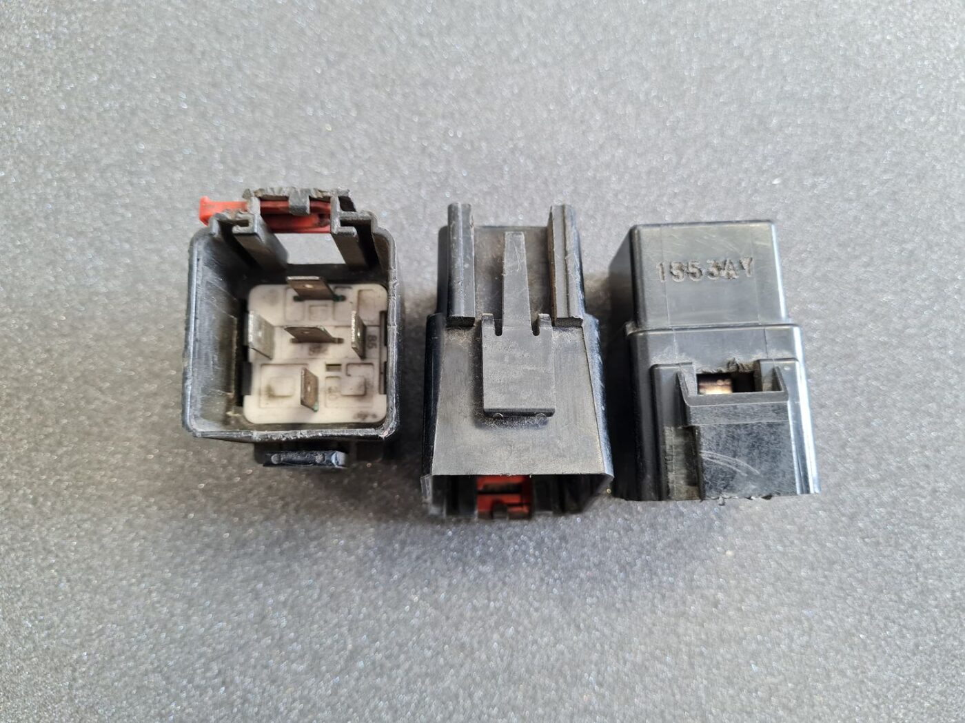 Drošinātāju releja priekš Chrysler Voyager 3 Drošinātāju releja priekš Chrysler Voyager