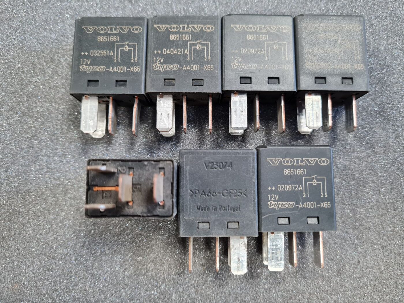 Drošinātāju releja priekš VOLVO 2 Drošinātāju releja priekš VOLVO