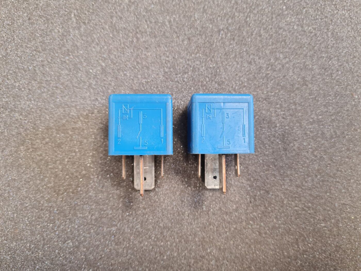 Drošinātāju releja priekš VOLVO 1 Drošinātāju releja priekš VOLVO