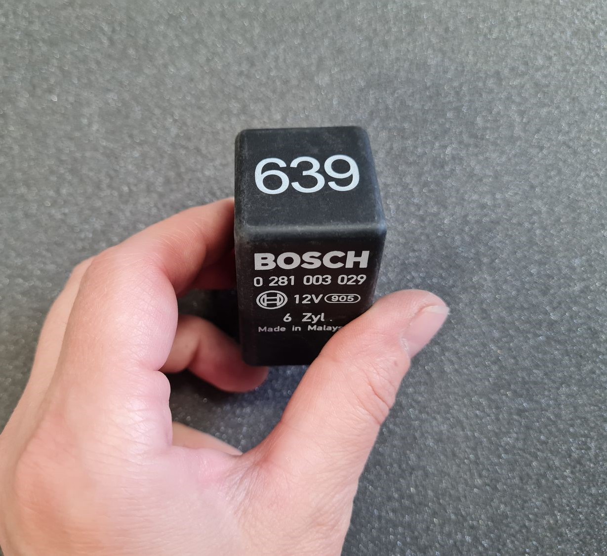 Drošinātāju releja priekš AUDI 3 Drošinātāju releja priekš AUDI