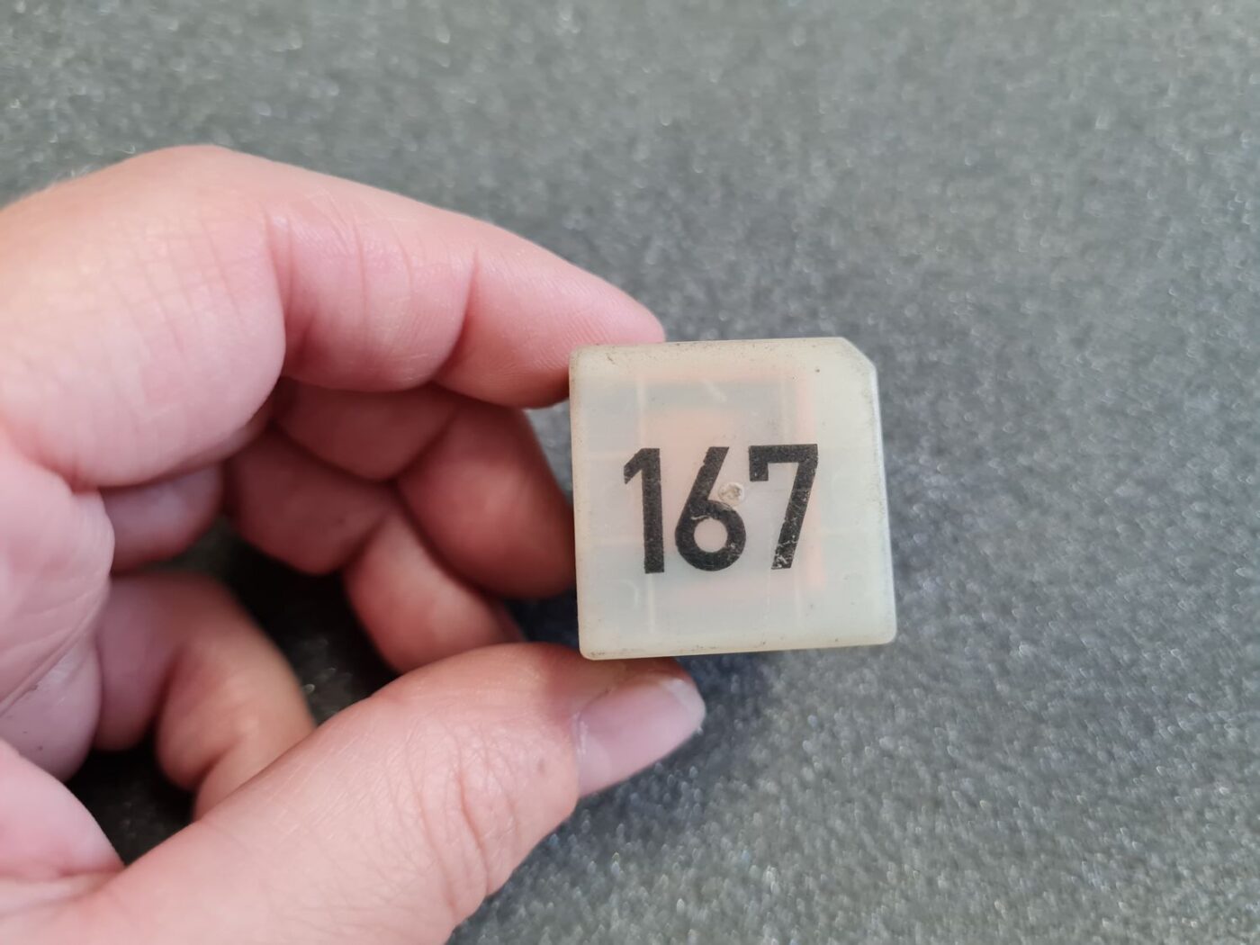 Drošinātāju releja priekš AUDI 3 Drošinātāju releja priekš AUDI