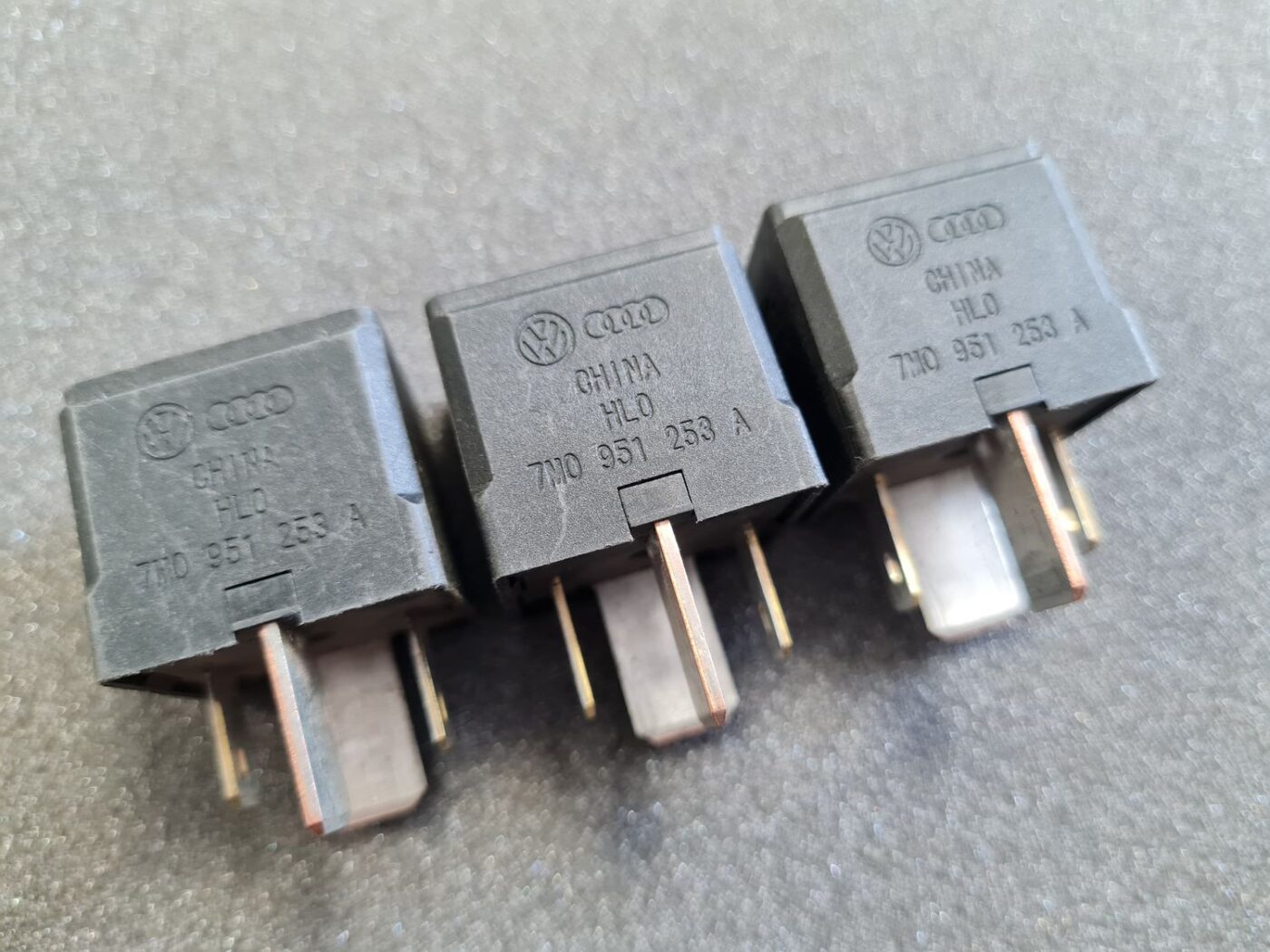 Drošinātāju releja priekš VW 2 Drošinātāju releja priekš VW