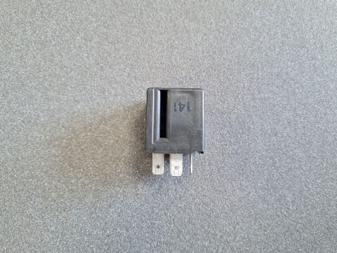 Drošinātāju releja priekš AUDI 1 Drošinātāju releja priekš AUDI