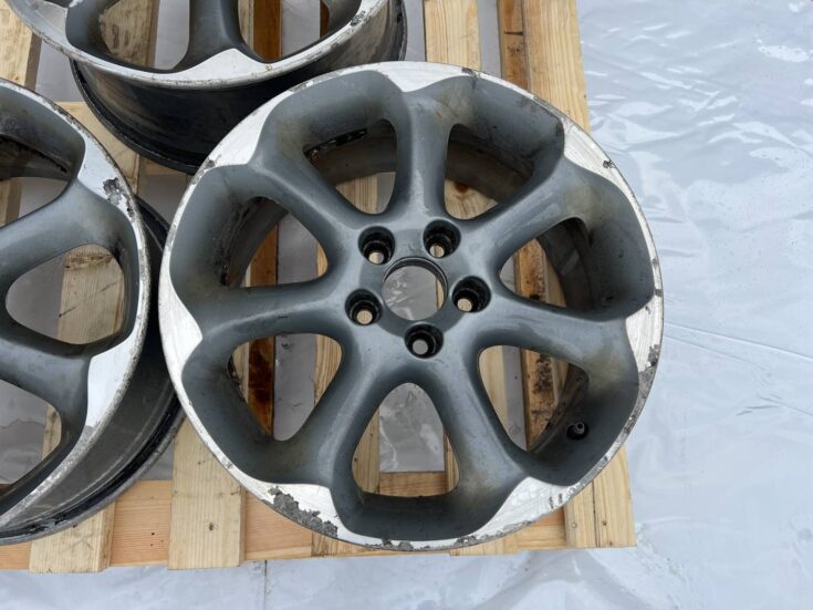 Lietais disks - vieglmetāla priekš VOLVO V60 2012