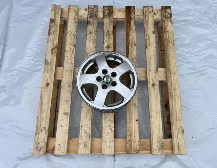 Lietais disks - vieglmetāla priekš ŠKODA OCTAVIA 2006