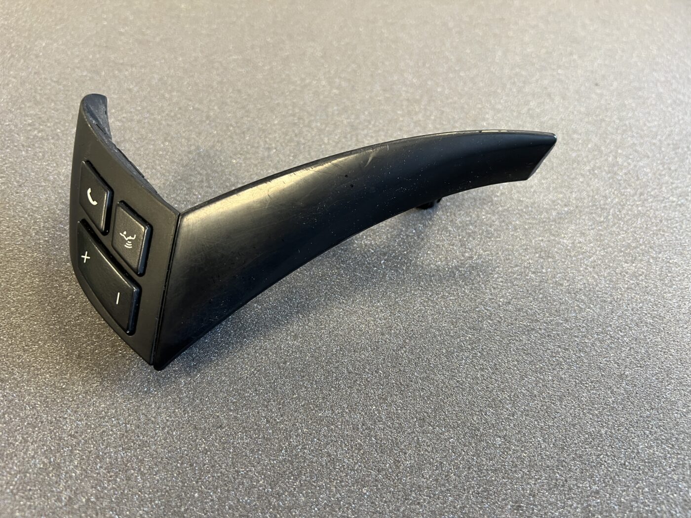 Stūres poga priekš BMW 520D E60 2006 ENG. 6 Stūres poga priekš BMW 520D E60 2006 ENG.