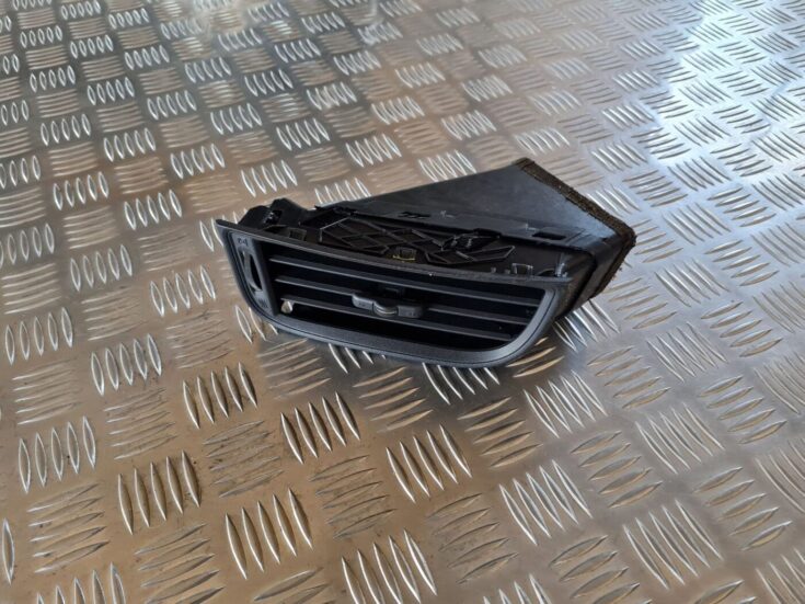 Mērinstrumentu paneļa gaisa vads, pa labi priekš DODGE JOURNEY 2010