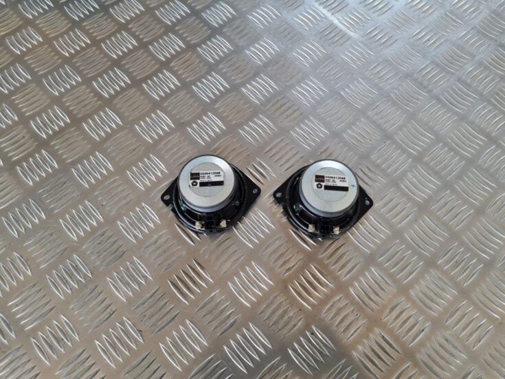 Mērinstrumentu paneļa skaļrunis priekš DODGE JOURNEY 2010