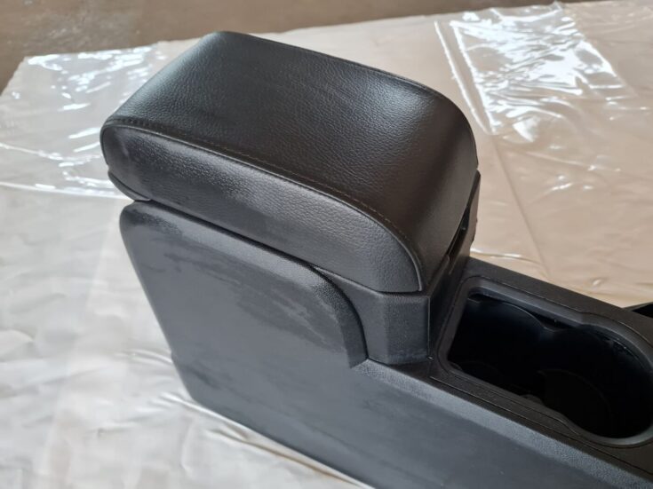 Centrālās konsoles apdares lielākā daļa priekš DODGE JOURNEY 2010