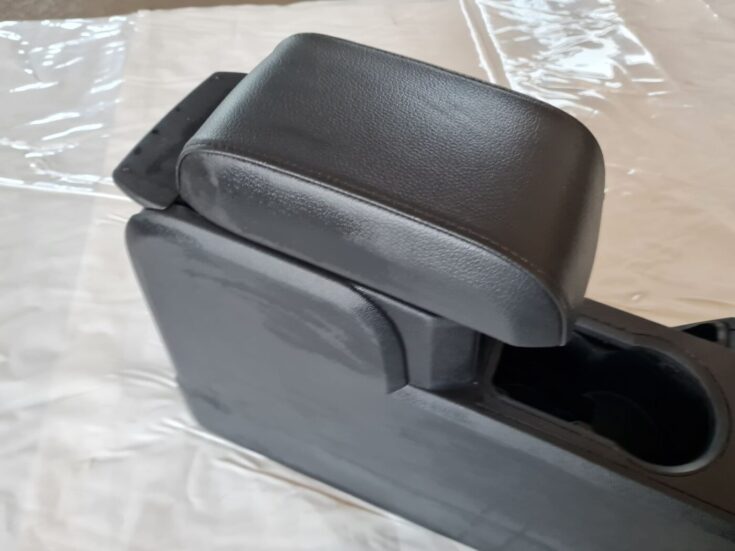 Centrālās konsoles apdares lielākā daļa priekš DODGE JOURNEY 2010
