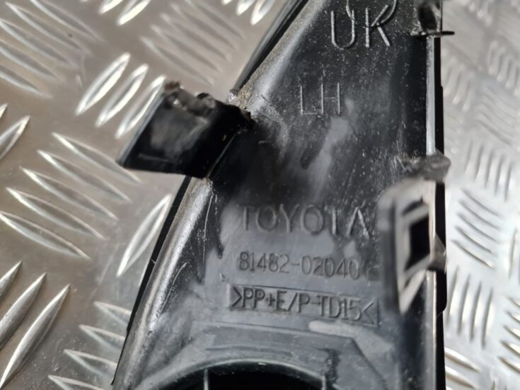 Miglas luktura reste, pa kreisi priekš TOYOTA AURIS 2007