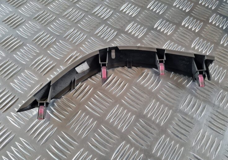 Mērinstrumentu paneļa dekoratīvā uzlika priekš TOYOTA AURIS 2007