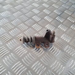 Sajūga palīgcilindrs priekš TOYOTA AURIS 2007