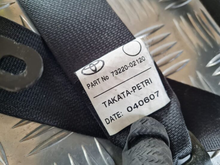 Priekšējā kreisā drošības josta priekš TOYOTA AURIS 2007
