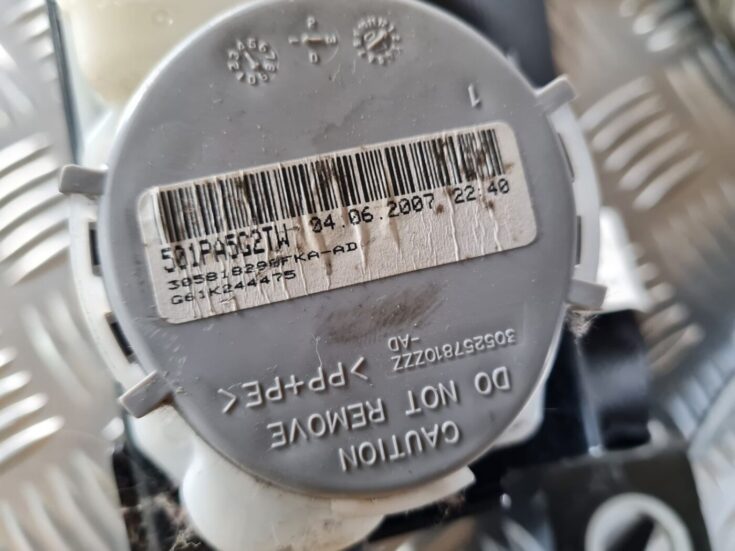 Priekšējā kreisā drošības josta priekš TOYOTA AURIS 2007