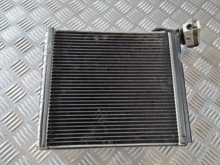 Gaisa kondicionēšanas radiators salonā priekš TOYOTA AURIS 2007