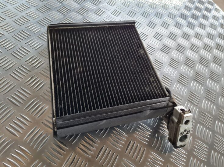 Gaisa kondicionēšanas radiators salonā priekš TOYOTA AURIS 2007