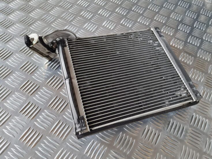 Gaisa kondicionēšanas radiators salonā priekš TOYOTA AURIS 2007