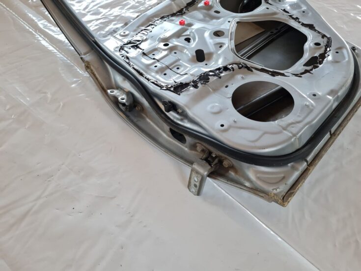 Aizmugurējās labās durvis priekš TOYOTA AURIS 2007