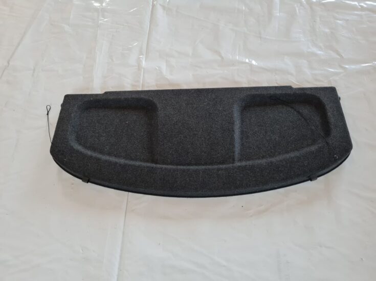 Bagāžnieka nodalījuma plaukts priekš TOYOTA AURIS 2007